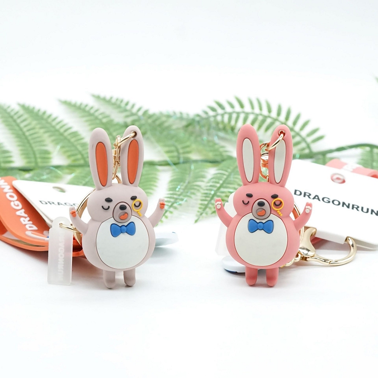 Authentic creative small gift key chain pendant lovely dream rabbit drop glue doll street stall source small ornaments